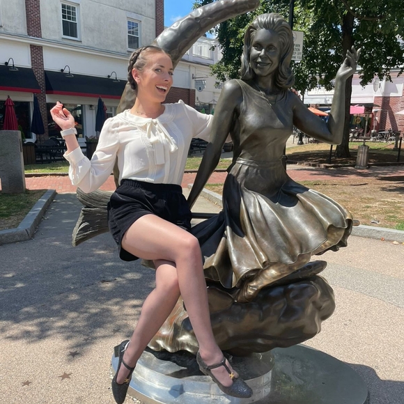 Meet the posher,Brittany - Picture 4 of 6